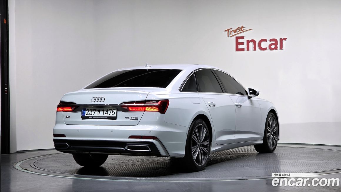 Audi A6 45 TFSI Quattro Premium, 2023