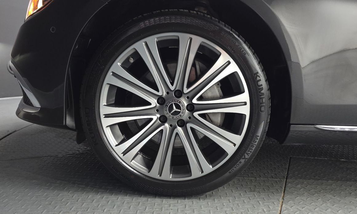 Mercedes-Benz E-Class E350 4MATIC Exclusive, 2023