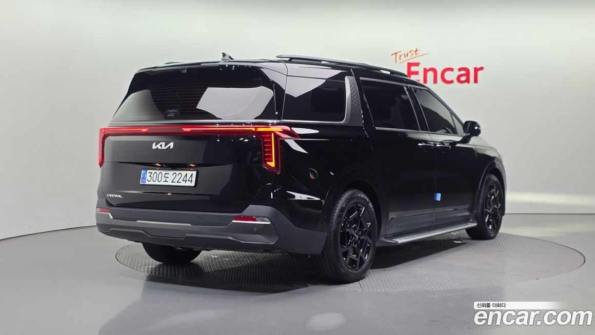 Kia Carnival 9-Seater Gravity, 2024