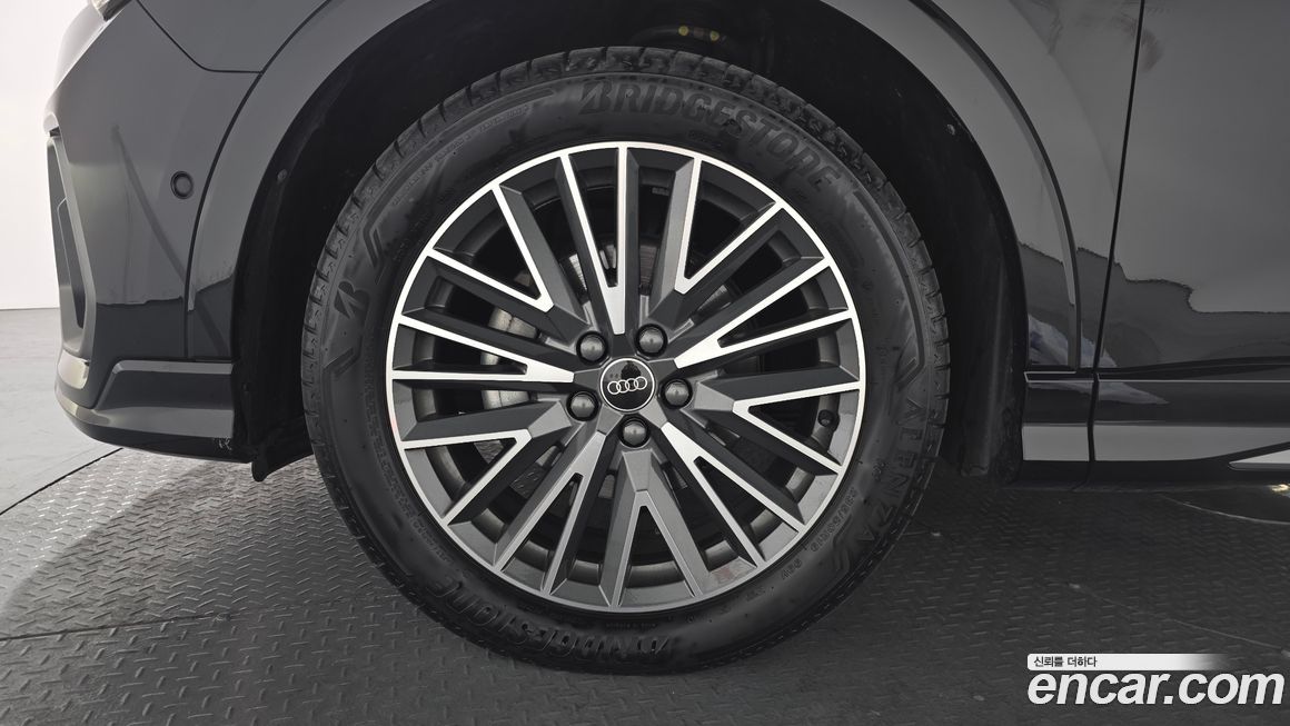 Audi Q3 35 TDI Premium, 2023