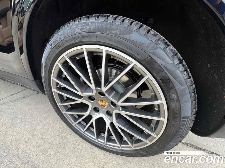 Porsche Cayenne 3.0 PLATINUM EDITION, 2023