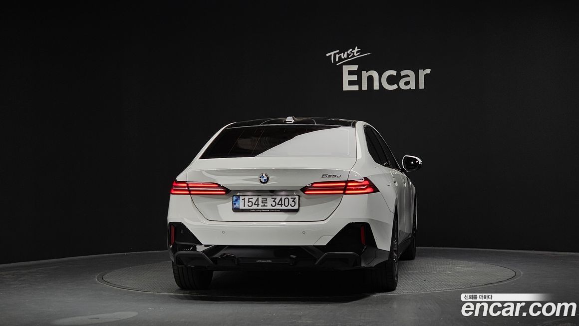 BMW 5-Series 523d M Sport, 2025