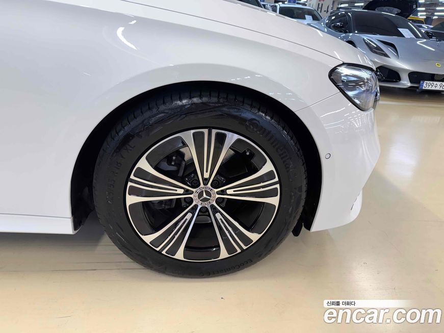 Mercedes-Benz E-Class E200 Avantgarde, 2024