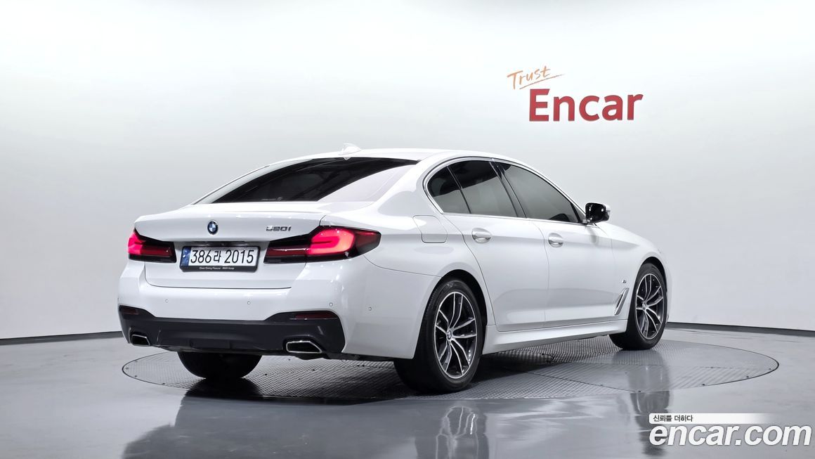 BMW 5-Series 520i M Sport, 2023