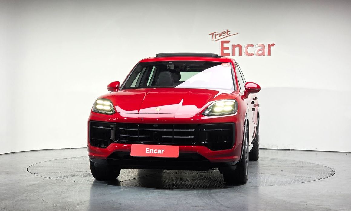 Porsche Cayenne 4.0 GTS, 2025