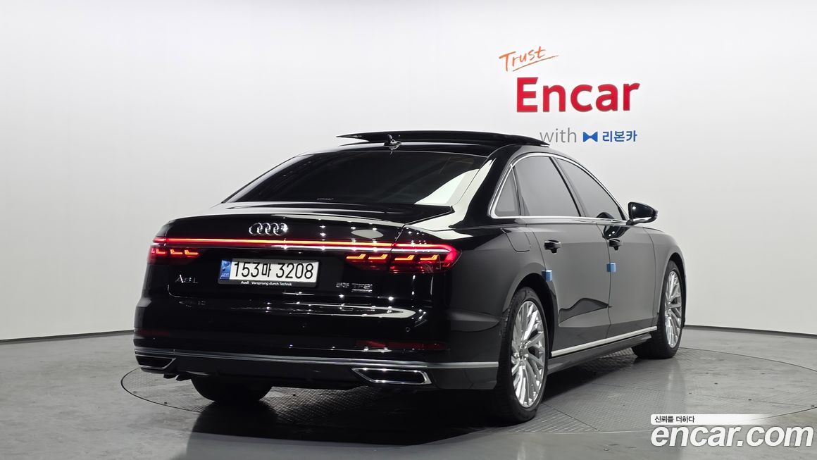 Audi A8 55 TFSI Quattro LWB, 2021