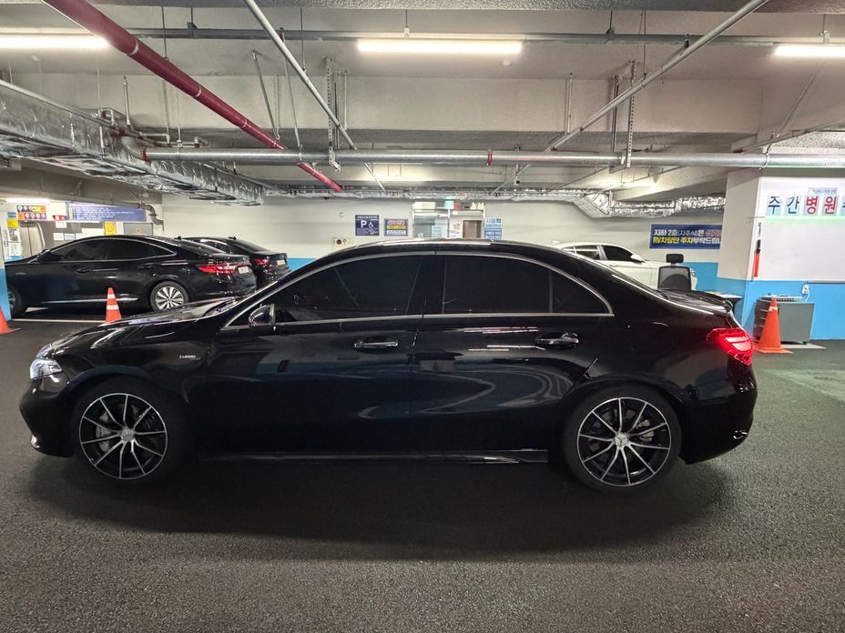 Mercedes-Benz A-Class AMG A35 4MATIC Sedan, 2024