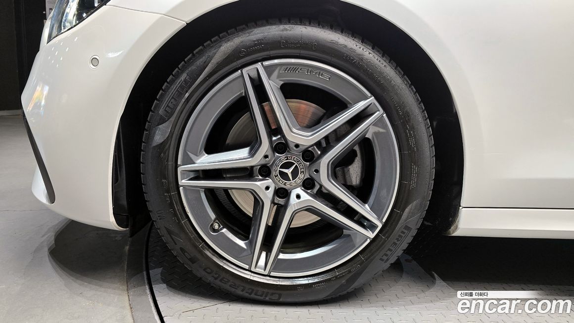 Mercedes-Benz E-Class E250 AMG Line, 2023