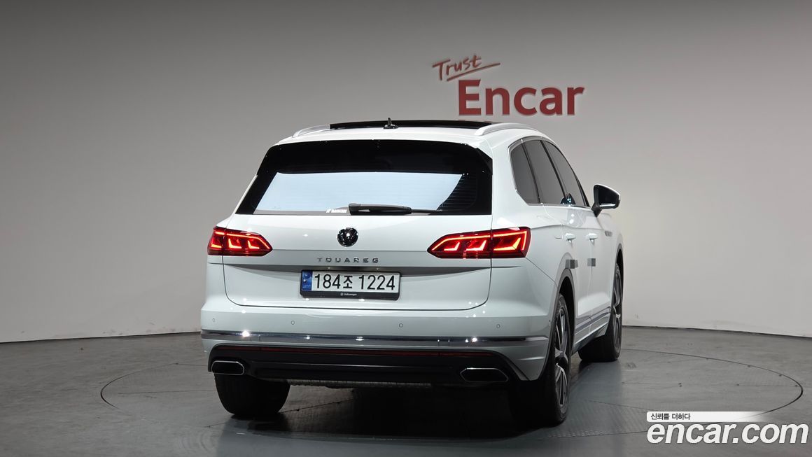 Volkswagen Touareg 3.0 TDI Prestige, 2023