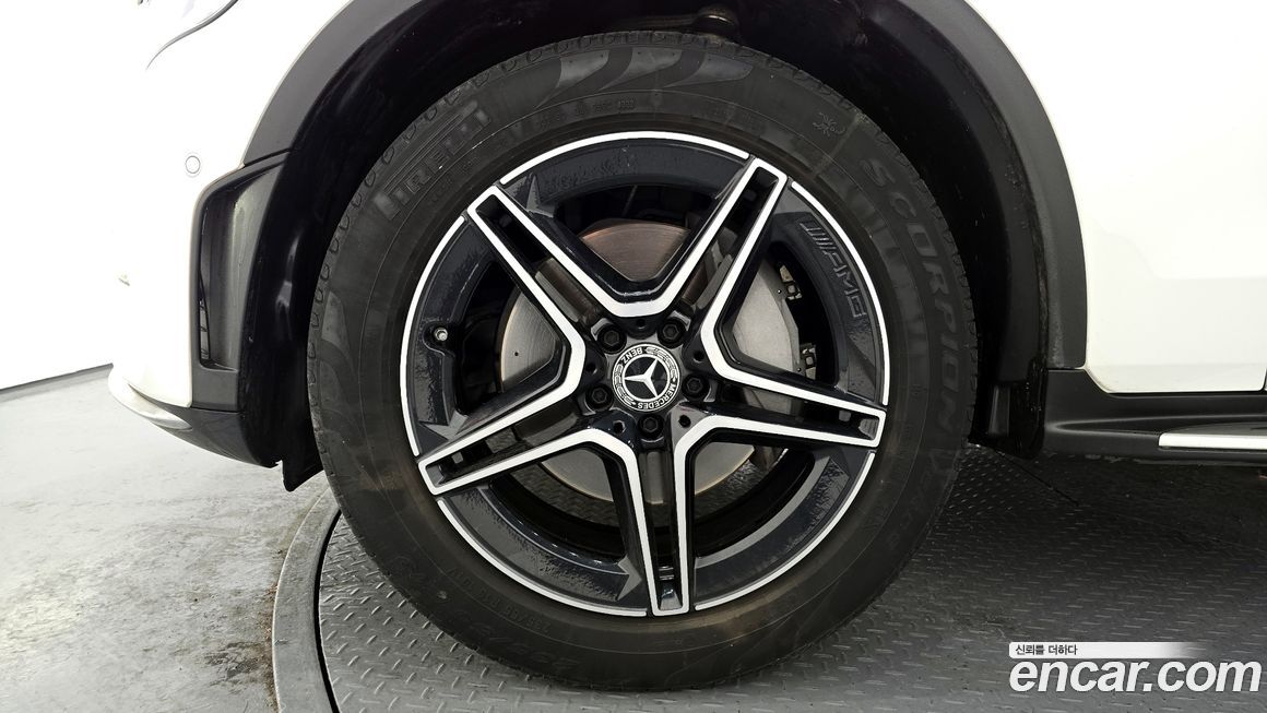 Mercedes-Benz GLC-Class GCL300 4MATIC Coupe, 2023