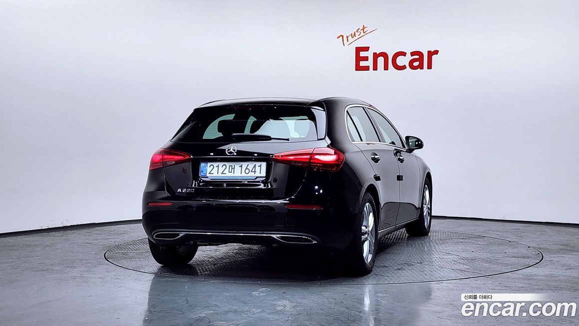 Mercedes-Benz A-Class A220 Hatchback, 2025