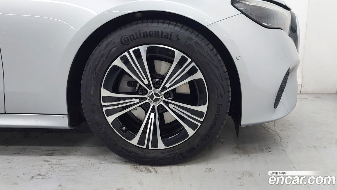 Mercedes-Benz E-Class E200 Avantgarde, 2025