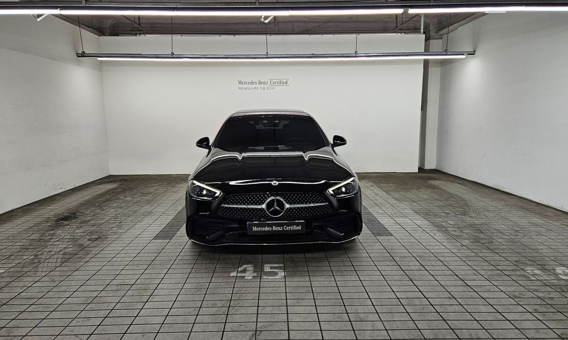 Mercedes-Benz C-Class C300 4MATIC AMG Line, 2023