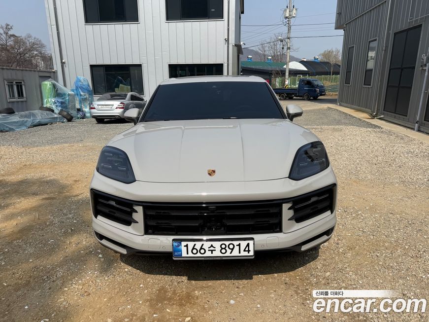 Porsche Cayenne 3.0, 2025