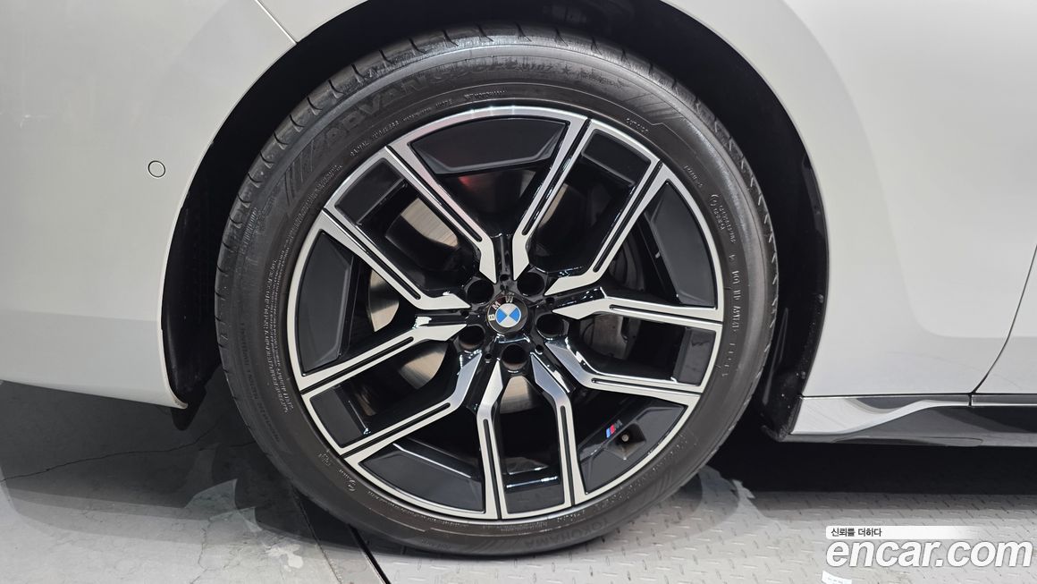 BMW 7-Series 740i xDrive M Sport, 2024