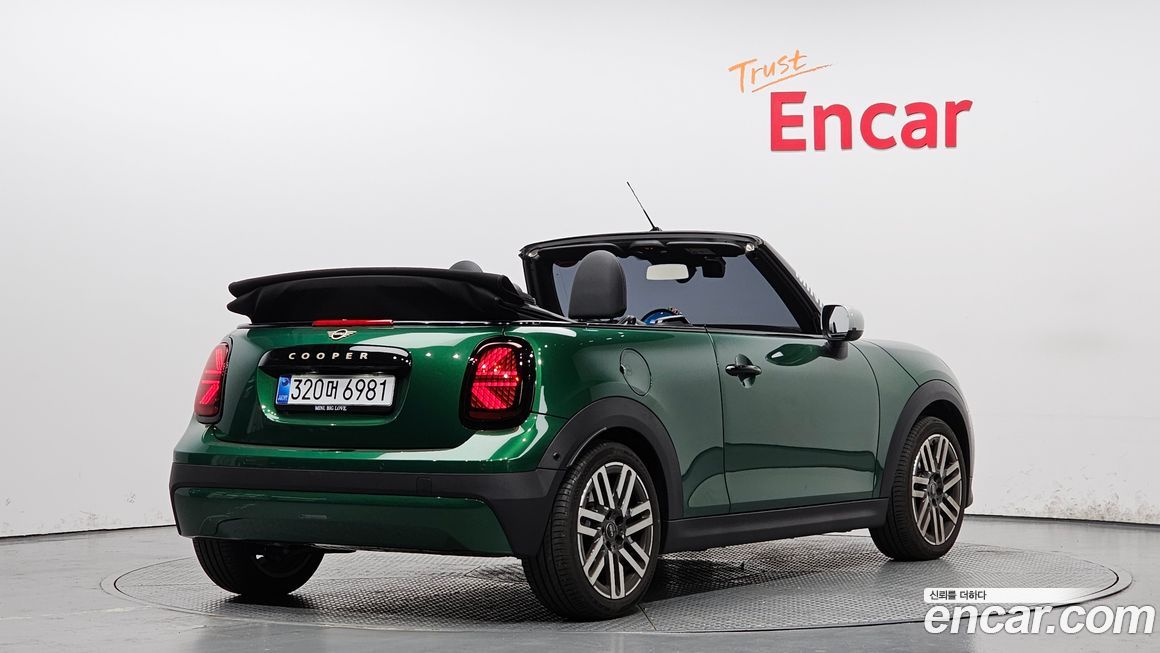 Mini Cooper Convertible Classic, 2025