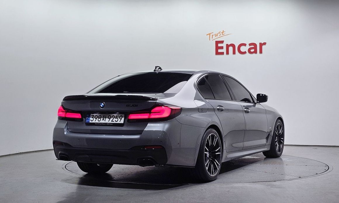 BMW 5-Series 520i M Sport, 2023