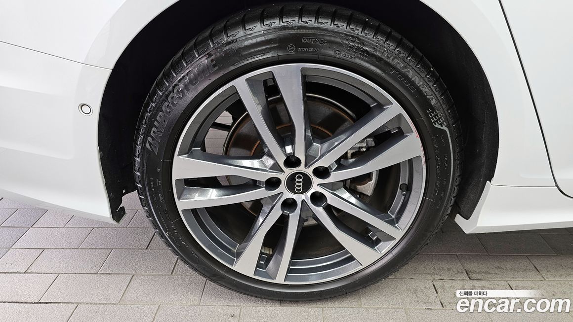 Audi A6 45 TFSI Quattro Premium, 2023