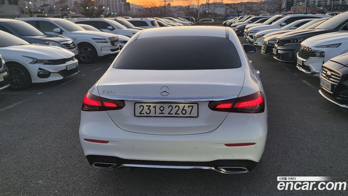 Mercedes-Benz E-Class E250 AMG Line, 2023