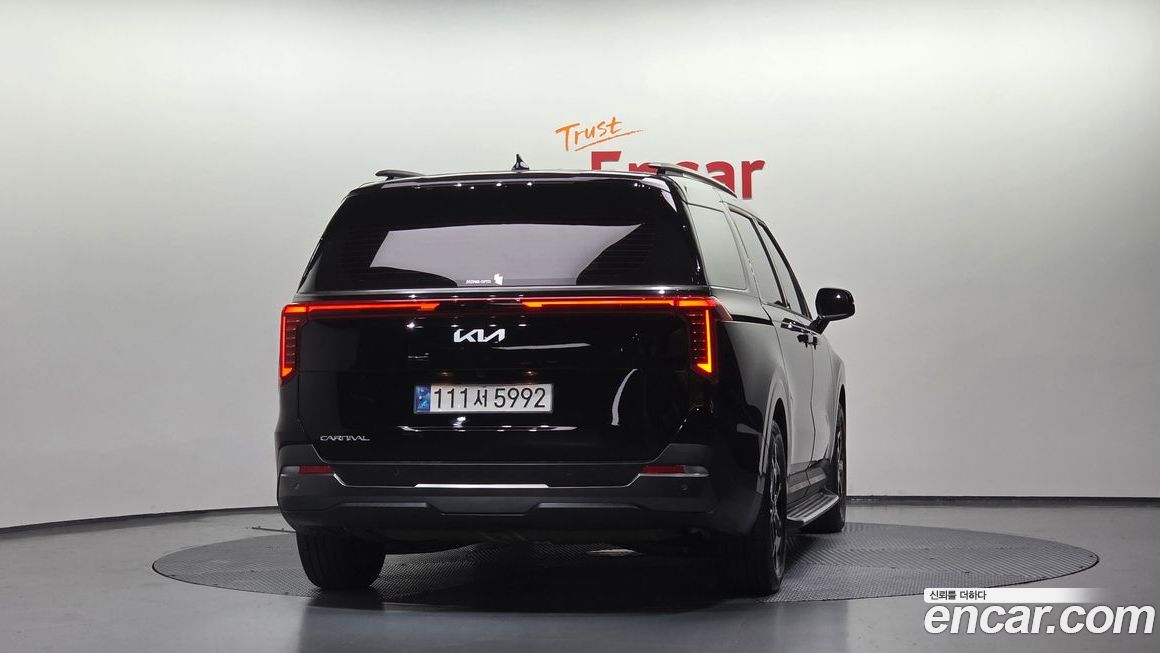 Kia Carnival 9-Seater Noblesse, 2024
