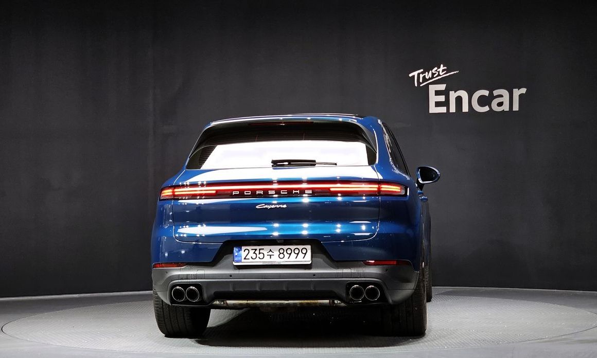 Porsche Cayenne 3.0, 2024