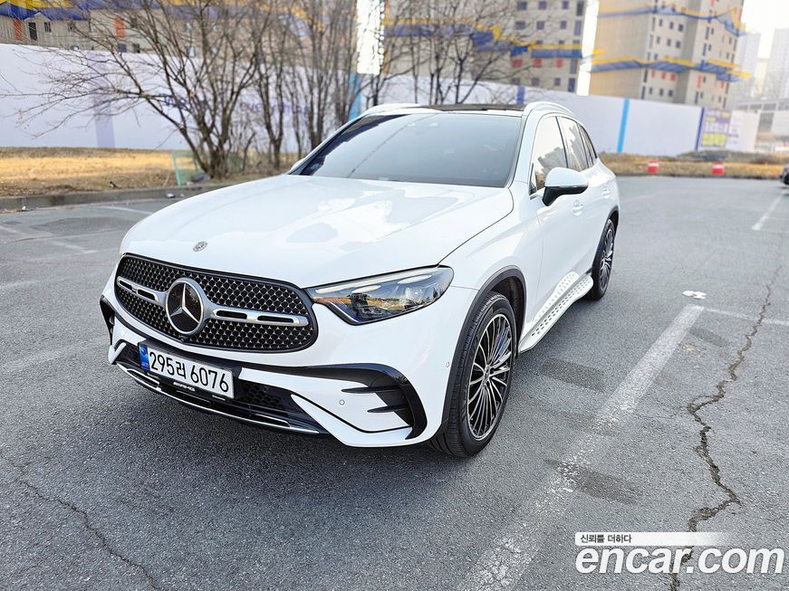 Mercedes-Benz GLC-Class GLC300 4MATIC AMG Line, 2023