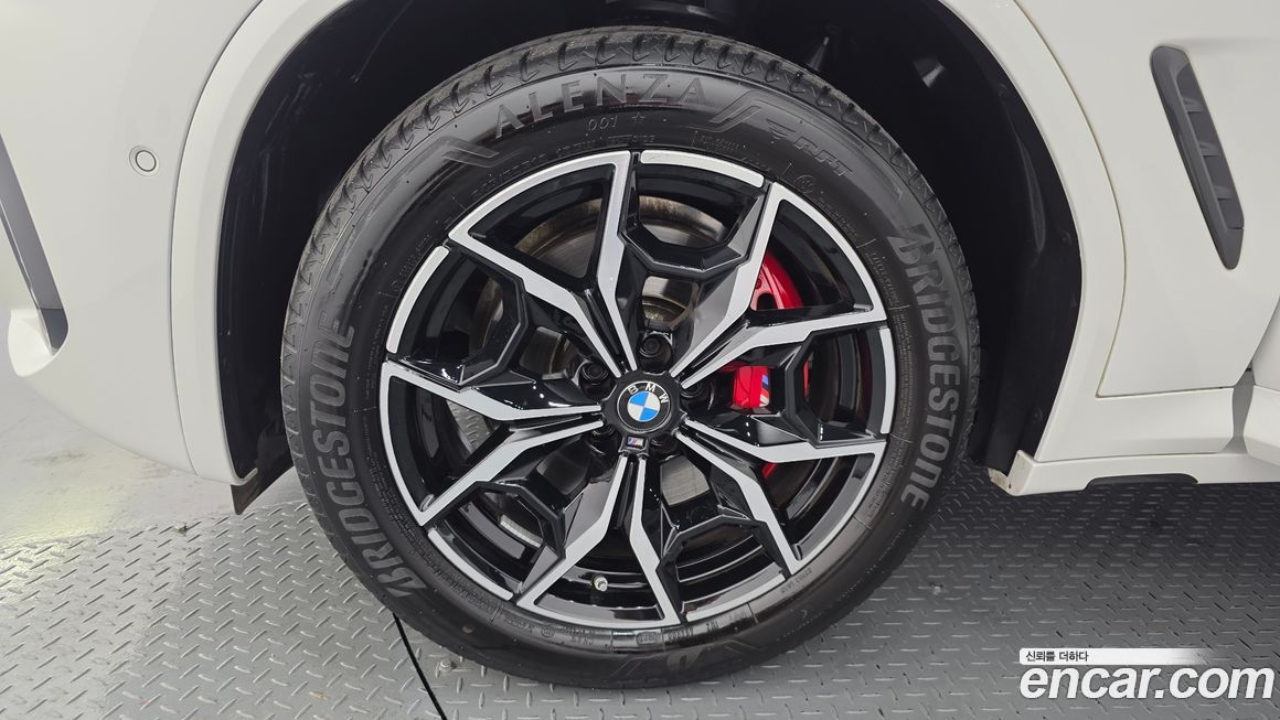 BMW X4 xDrive20i M Sports Pro, 2023