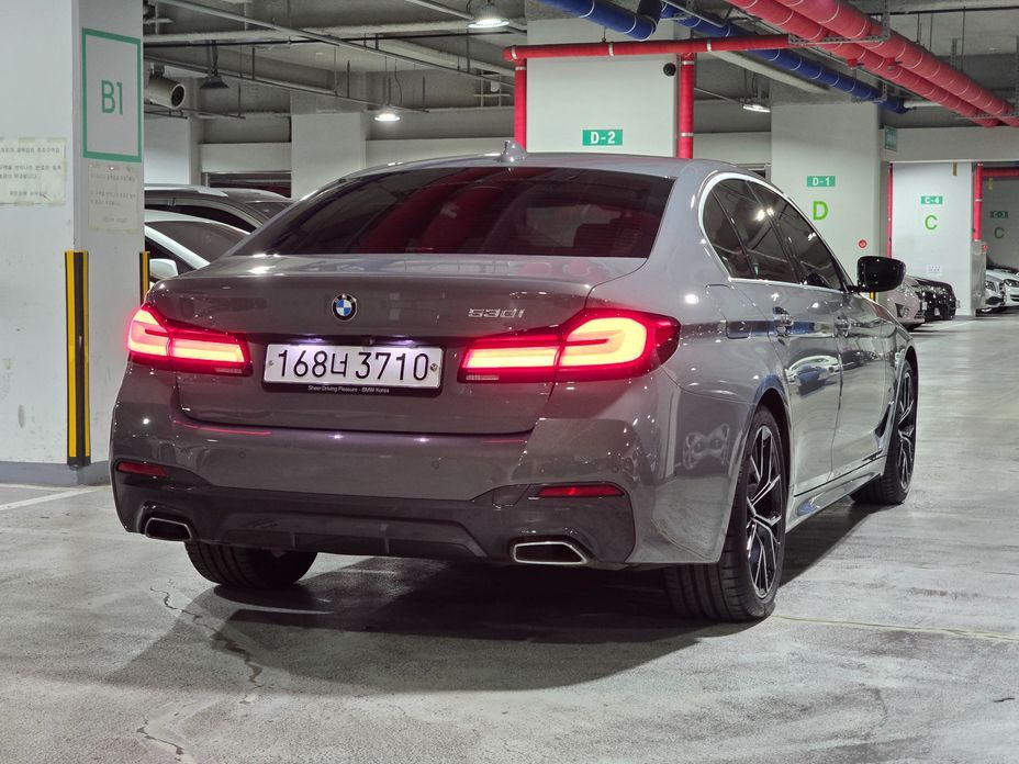 BMW 5-Series 530i M Sport Package, 2022