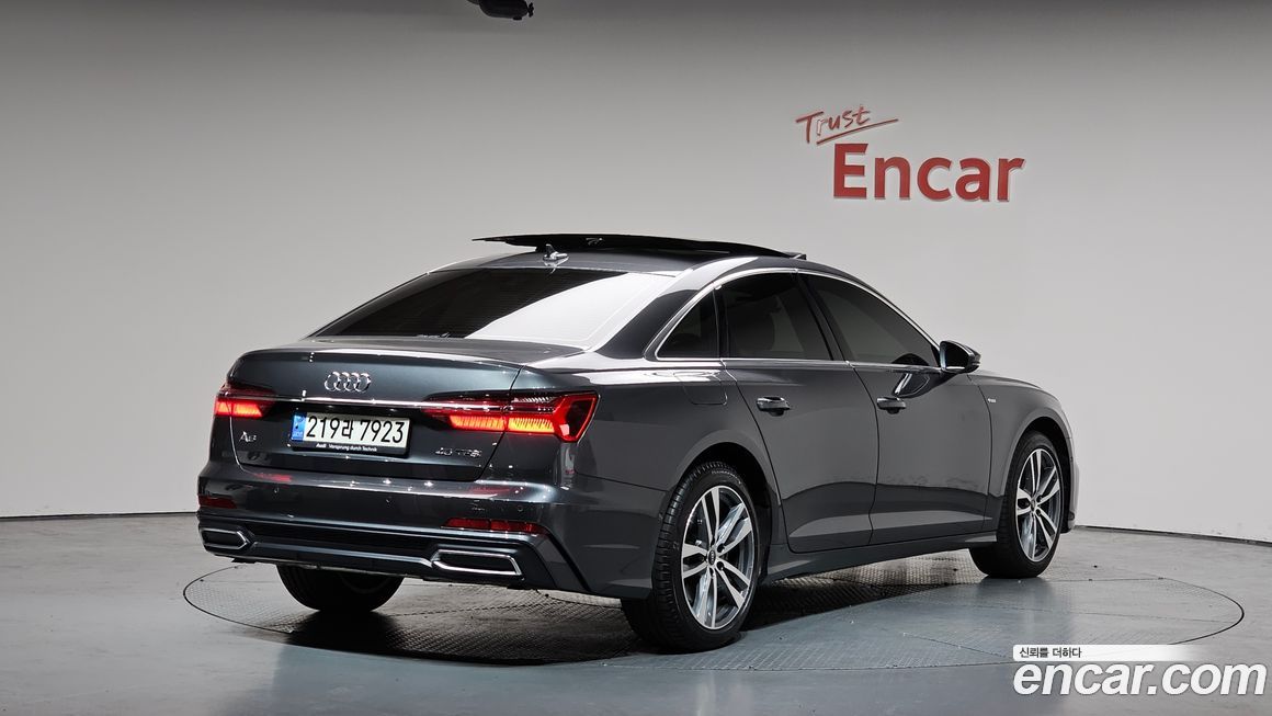 Audi A6 45 TFSI Premium, 2023