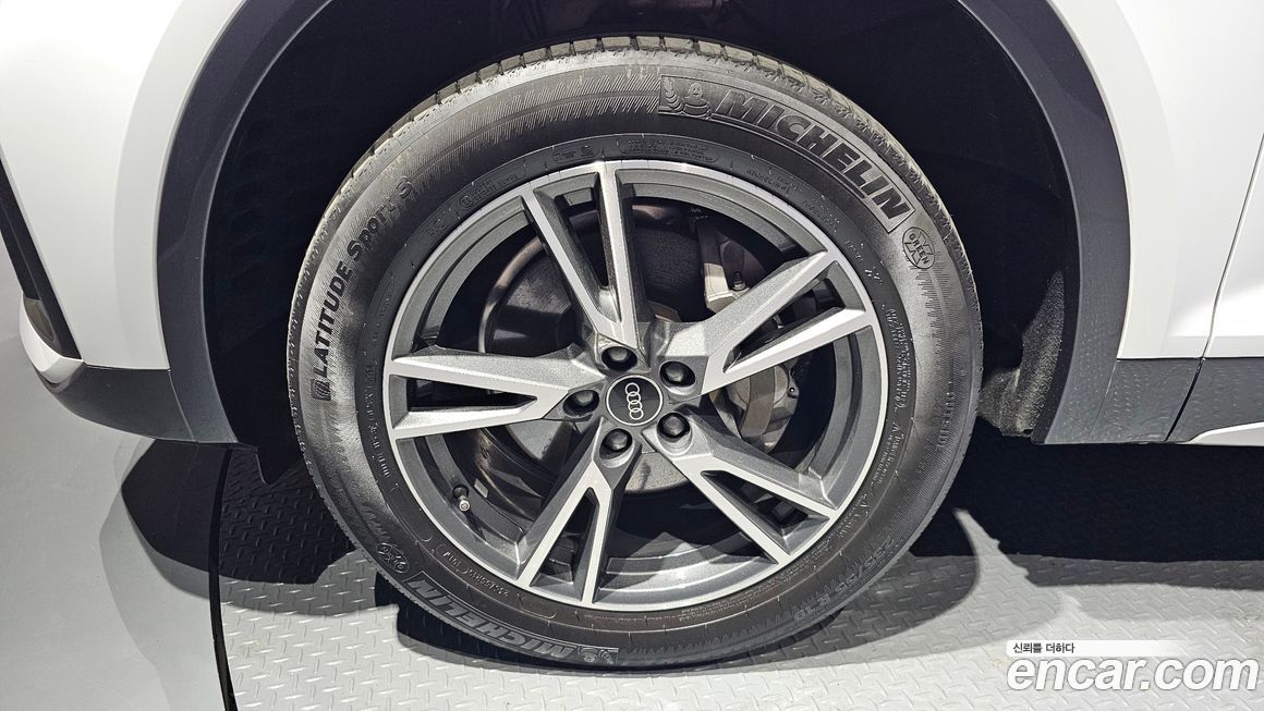 Audi Q5 40 TDI Quattro, 2021