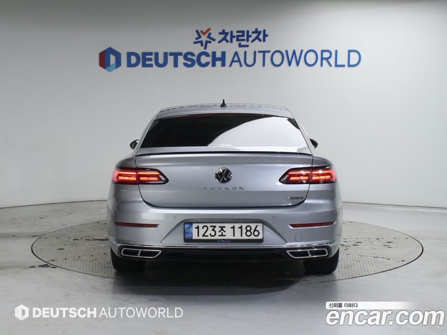 Volkswagen Arteon 2.0 TDI R-LIINE 4Motion, 2022