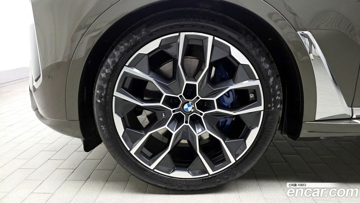 BMW X7 xDrive 40i M Sport 6STR, 2025