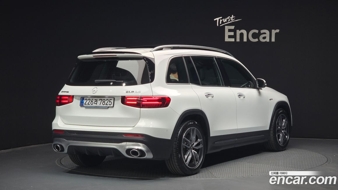 Mercedes-Benz GLB-Class AMG GLB35 4MATIC, 2025