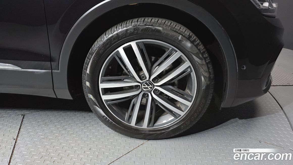 Volkswagen Tiguan 2.0 TDI Prestige, 2023