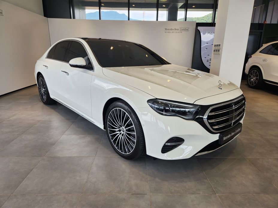 Mercedes-Benz E-Class E450 4MATIC Exclusive, 2025