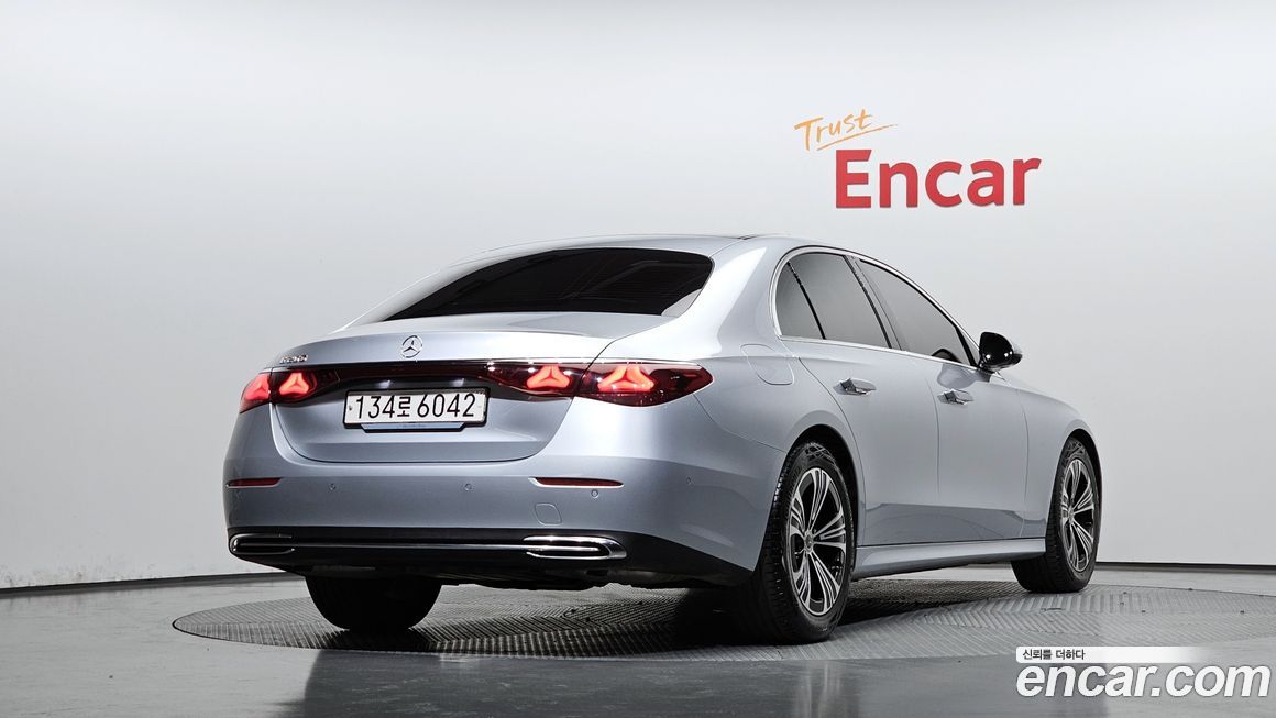 Mercedes-Benz E-Class E200 Avantgarde, 2024