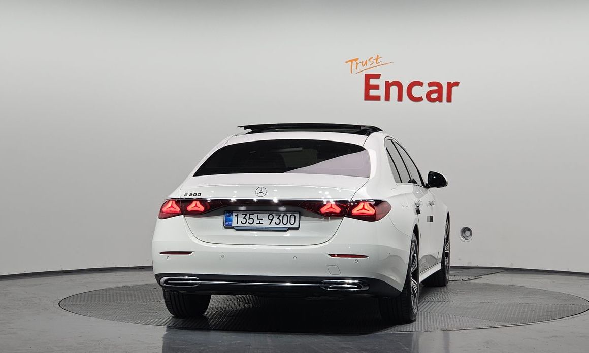 Mercedes-Benz E-Class E200 Avantgarde, 2025