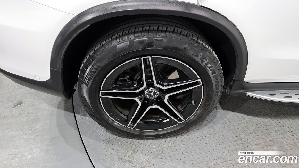 Mercedes-Benz GLC-Class GLC300 4MATIC, 2022
