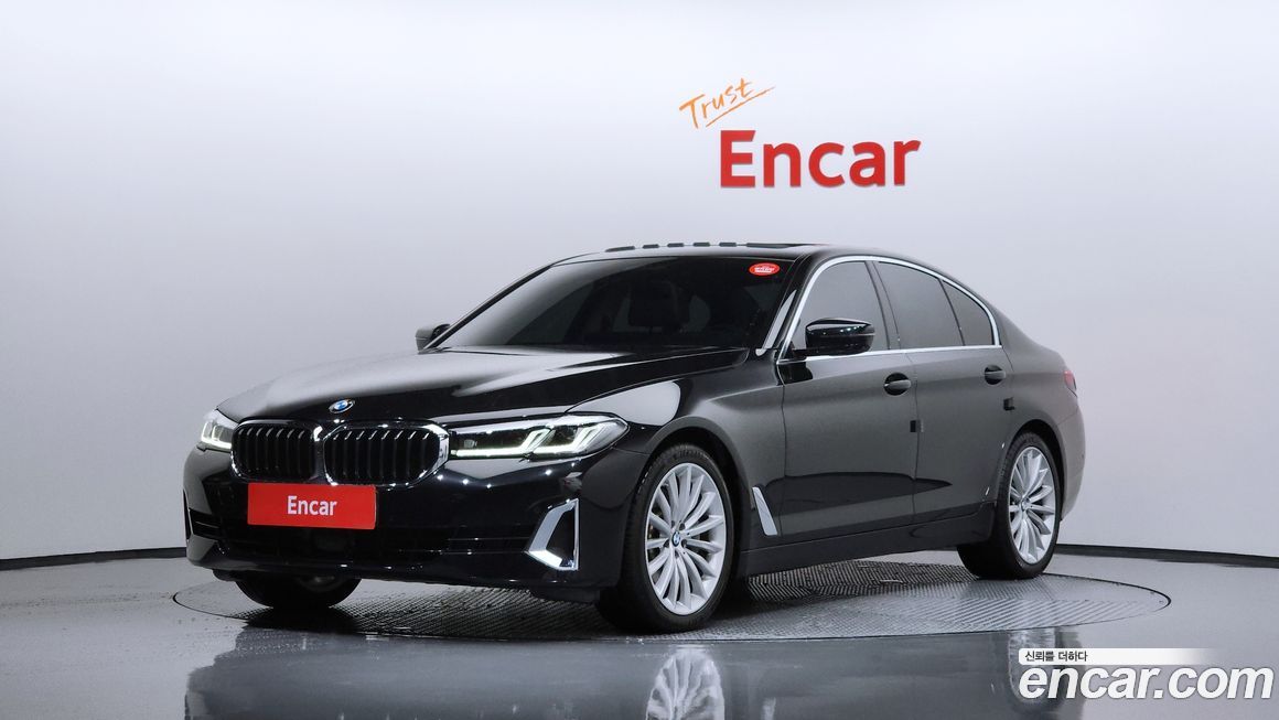 BMW 5-Series 530i xDrive Luxury, 2023