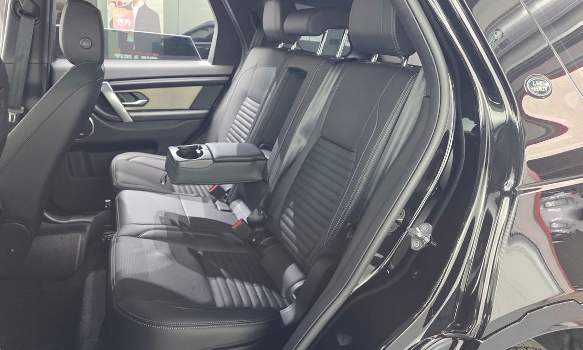 Land Rover Discovery Sport P250 Dynamic SE, 2025
