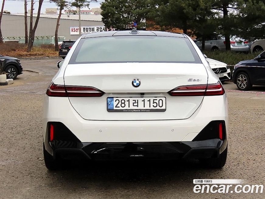 BMW 5-Series 520i M Sport, 2024