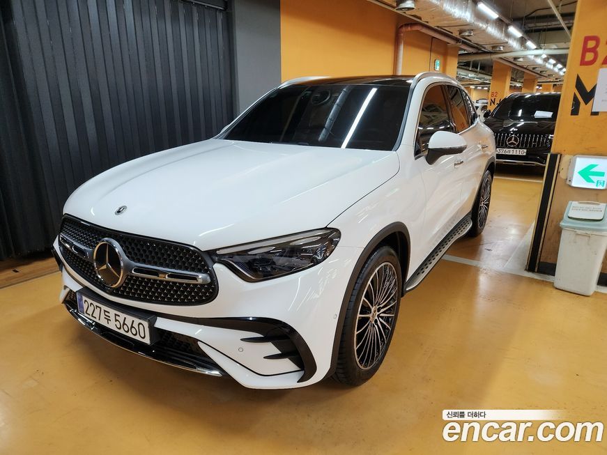 Mercedes-Benz GLC-Class GLC300 4MATIC AMG Line, 2025