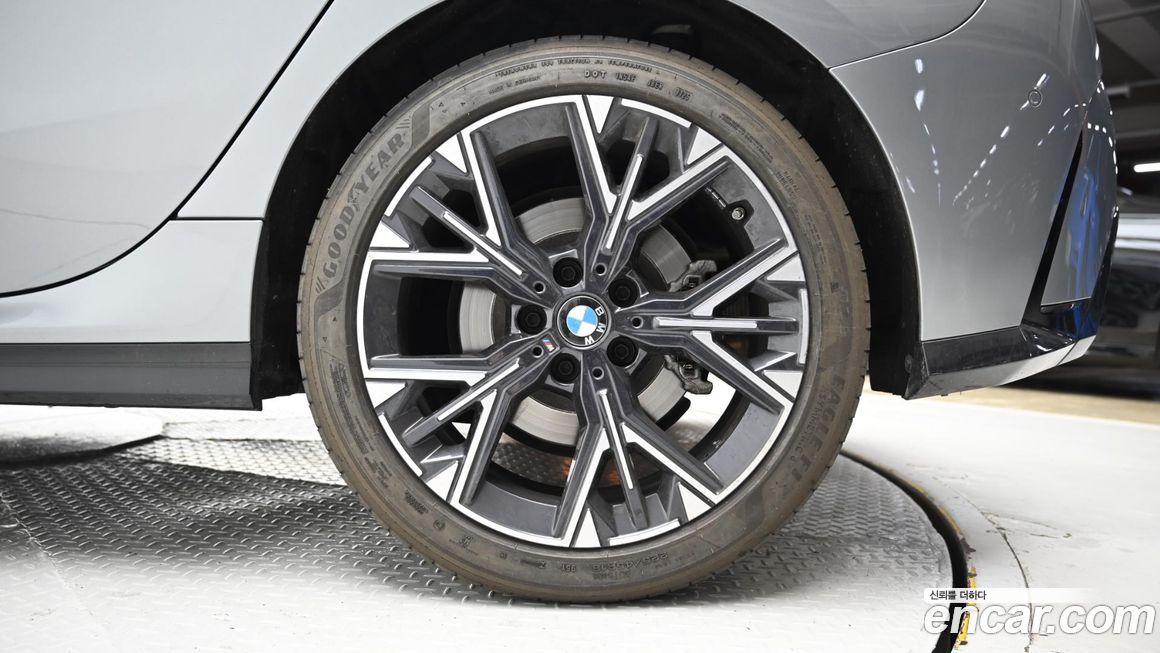 BMW 1-Series 120 M Sport, 2025