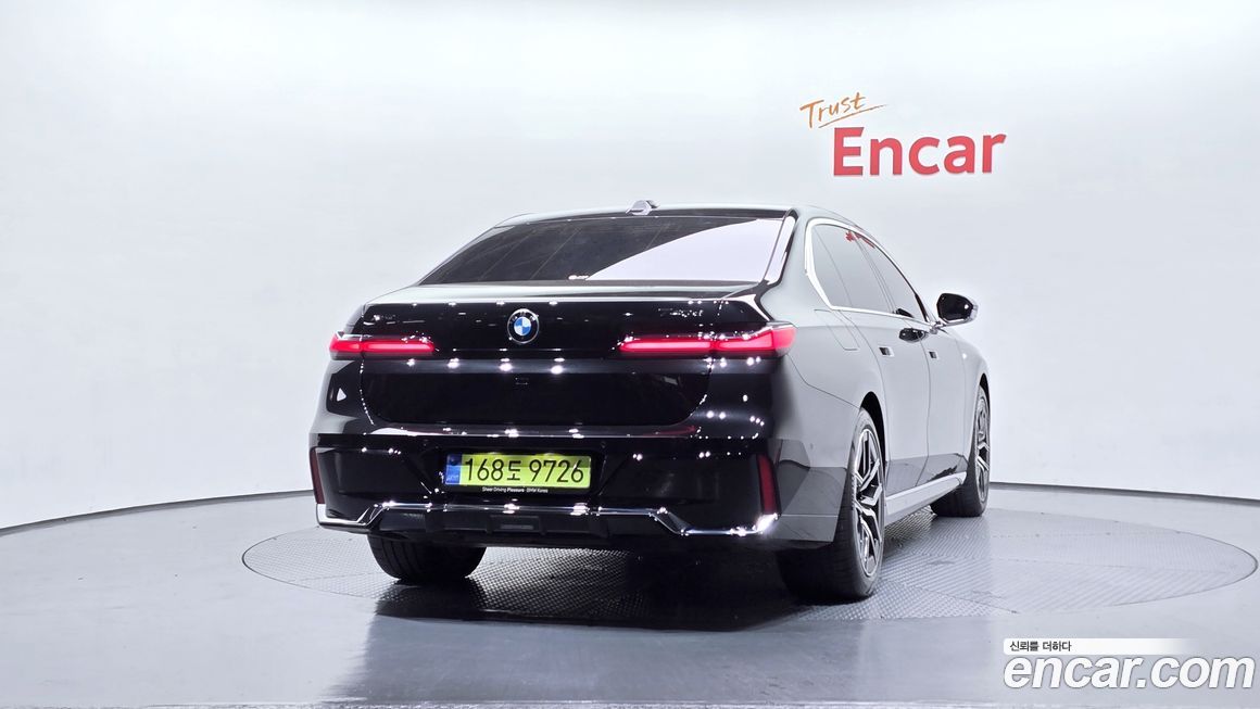 BMW 7-Series 740d xDrive M Sport, 2025