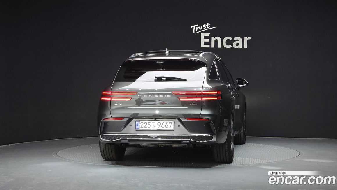 Genesis GV70 2.5T Gasoline AWD, 2025