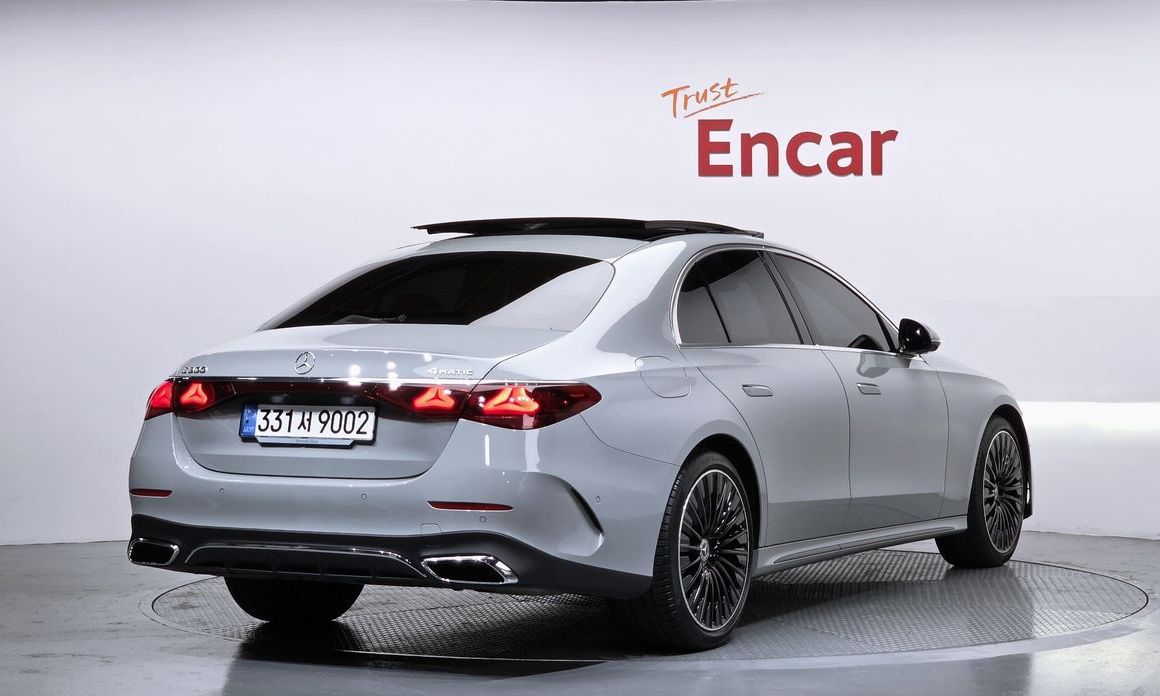 Mercedes-Benz E-Class E300 4MATIC AMG Line Premiere Special, 2024