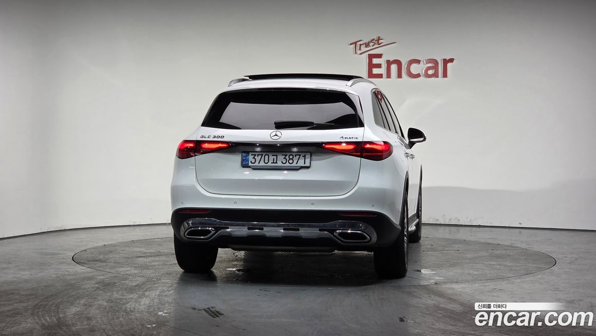 Mercedes-Benz GLC-Class GLC 300 4MATIC Avantgarde, 2025