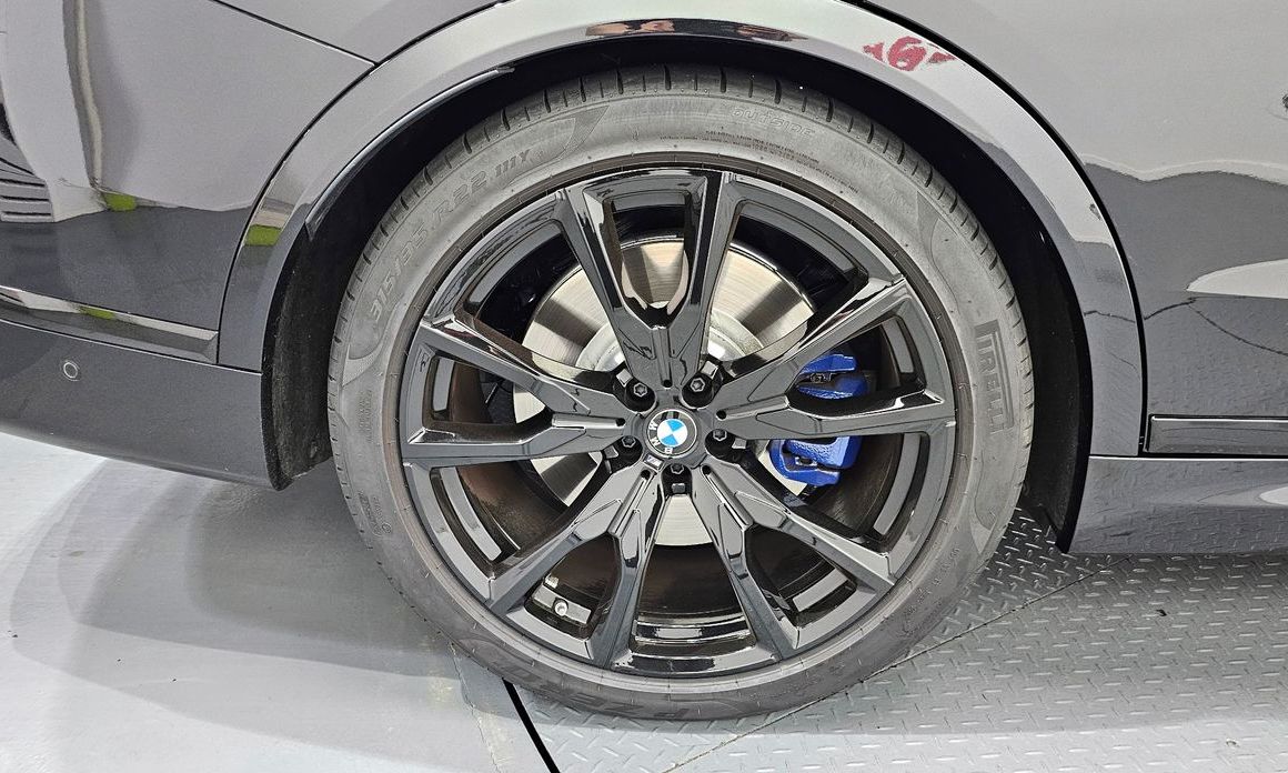 BMW X7 M60i xDrive M sport 6STR, 2025