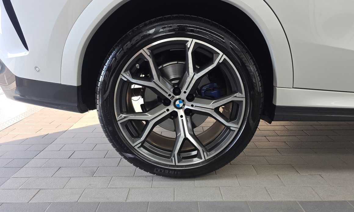 BMW X6 xDrive40i M Sport, 2022