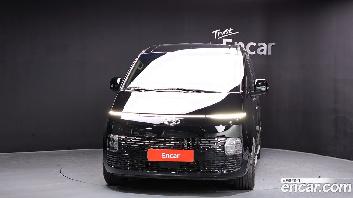 Hyundai Staria Cargo 5-Seater, 2024